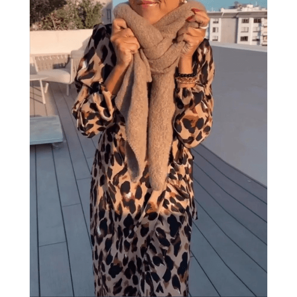 Lisandra | Elegante jurk met V-hals